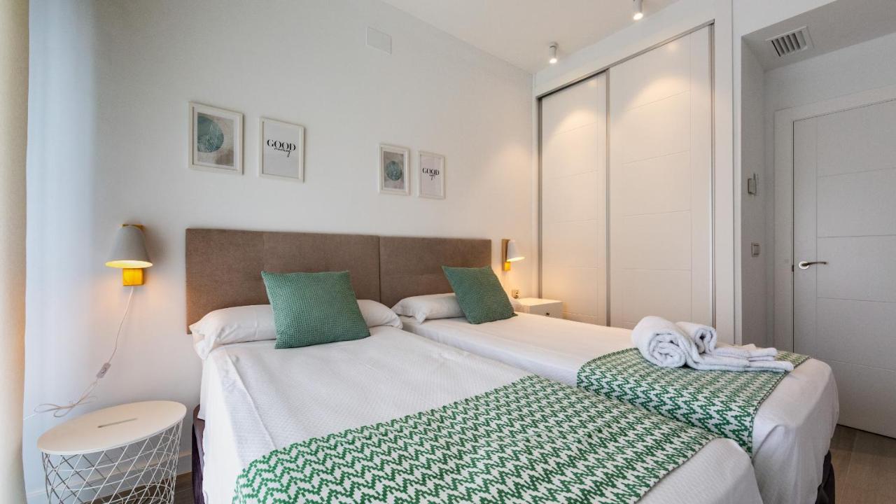 Homity Holidays - Playa Granada - Marina Golf Motril Exteriör bild