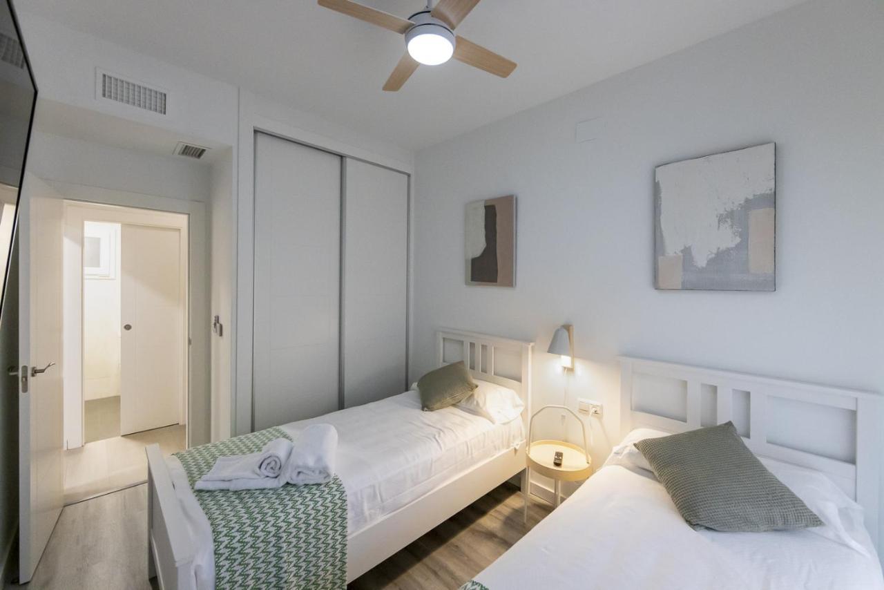 Homity Holidays - Playa Granada - Marina Golf Motril Exteriör bild
